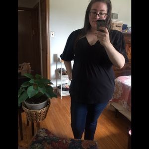 Black 3/4 Sleeve V Neck Top